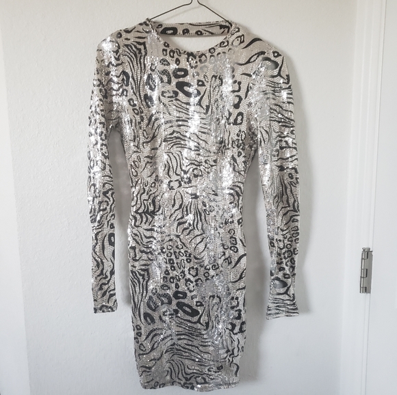 A3 Design Silver Animal Print Bodycon Dress Size Small - Picture 1 of 10